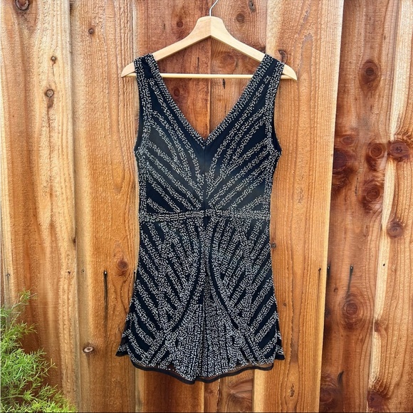 Black and Silver Art-Deco Beaded Sleeveless Romper 🌿 - Picture 8 of 10